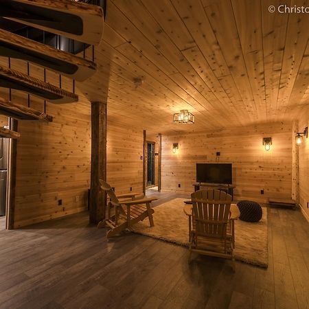 Chalet Tao Par Les Chalets Spa Canada Ла-Мальбе Экстерьер фото